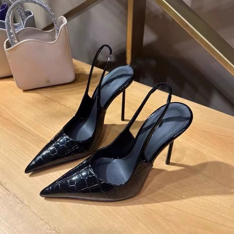 Yeni Basit Sivri Uçlu Oyuk San - Women Fashion Nova incelemesi ve fiyatı